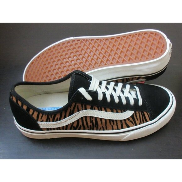 Vans Women's Style 36 Decon Sf Animal Stripes shoes Black Marshmallow Sizes NWT - Picture 2 of 5